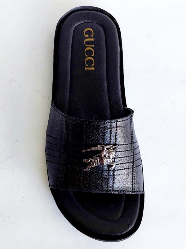 gucci slippers textured black 1