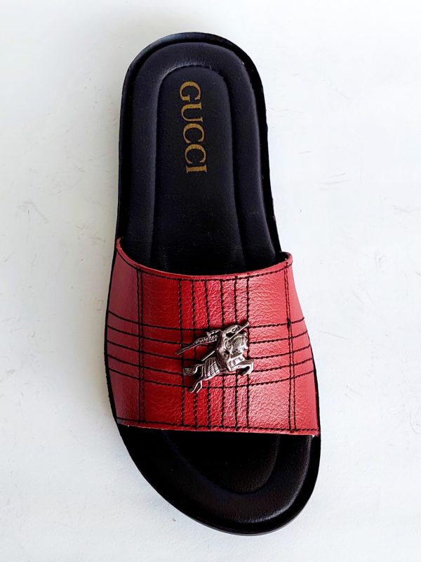 gucci slippers textured maroon 4