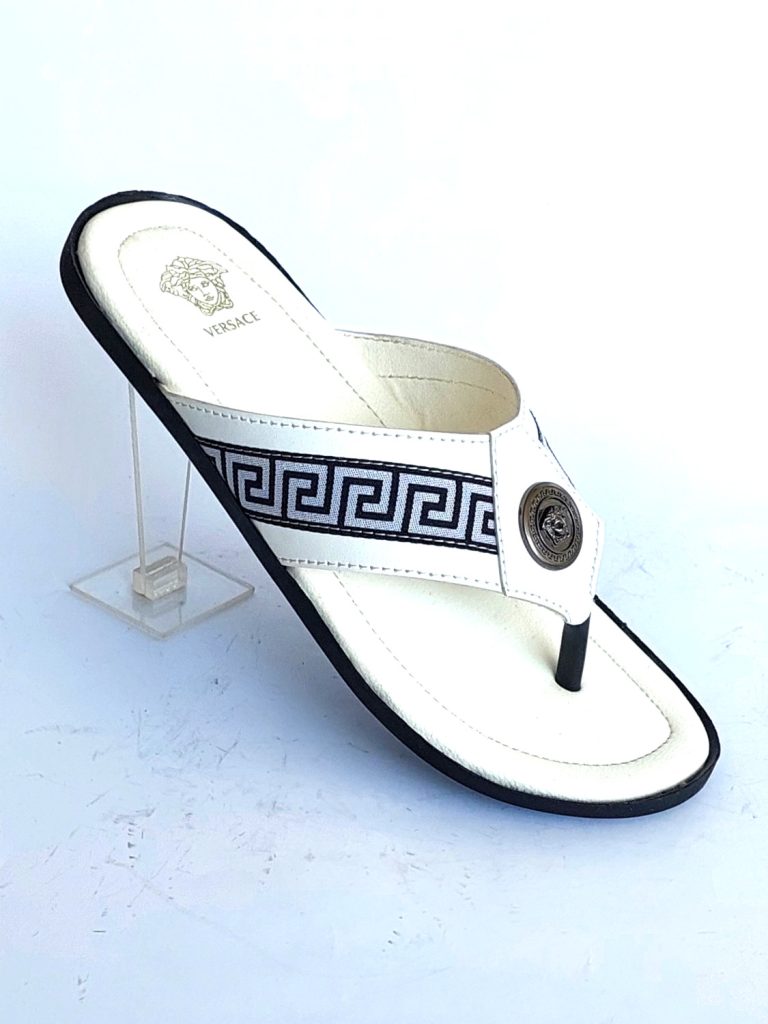 branded slippers for mens